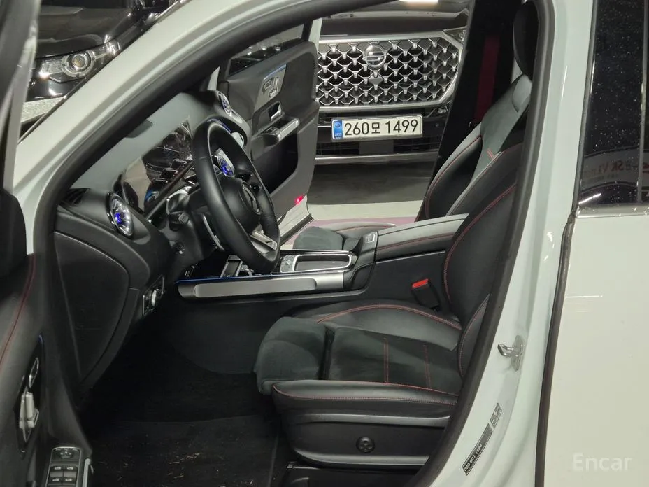 Фото 11 - Mercedes-Benz GLB-Class