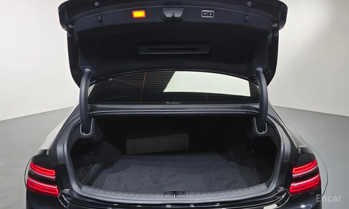 Фото 20 - Genesis G80