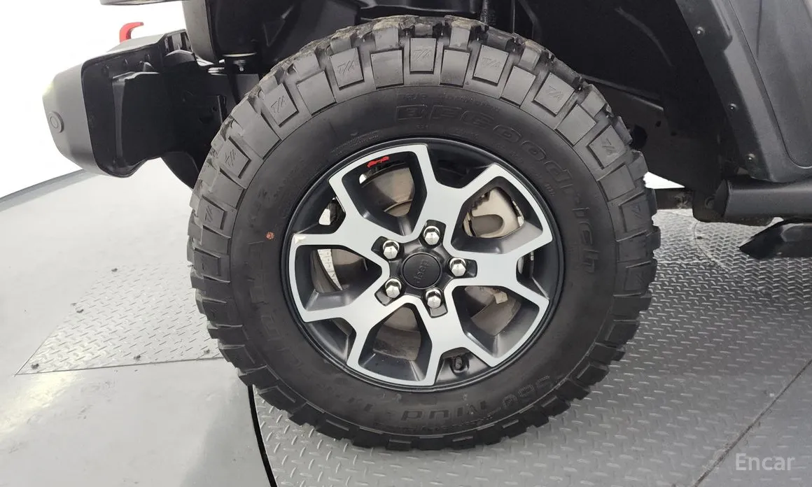 Фото 5 - Jeep Wrangler