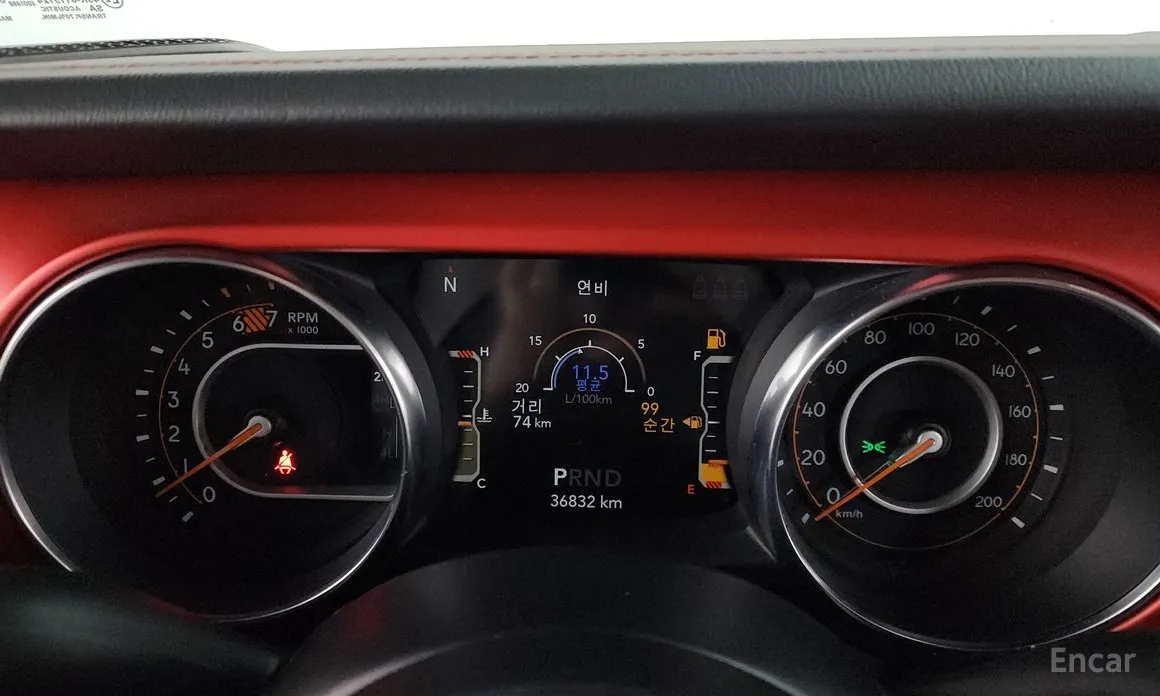 Фото 8 - Jeep Wrangler