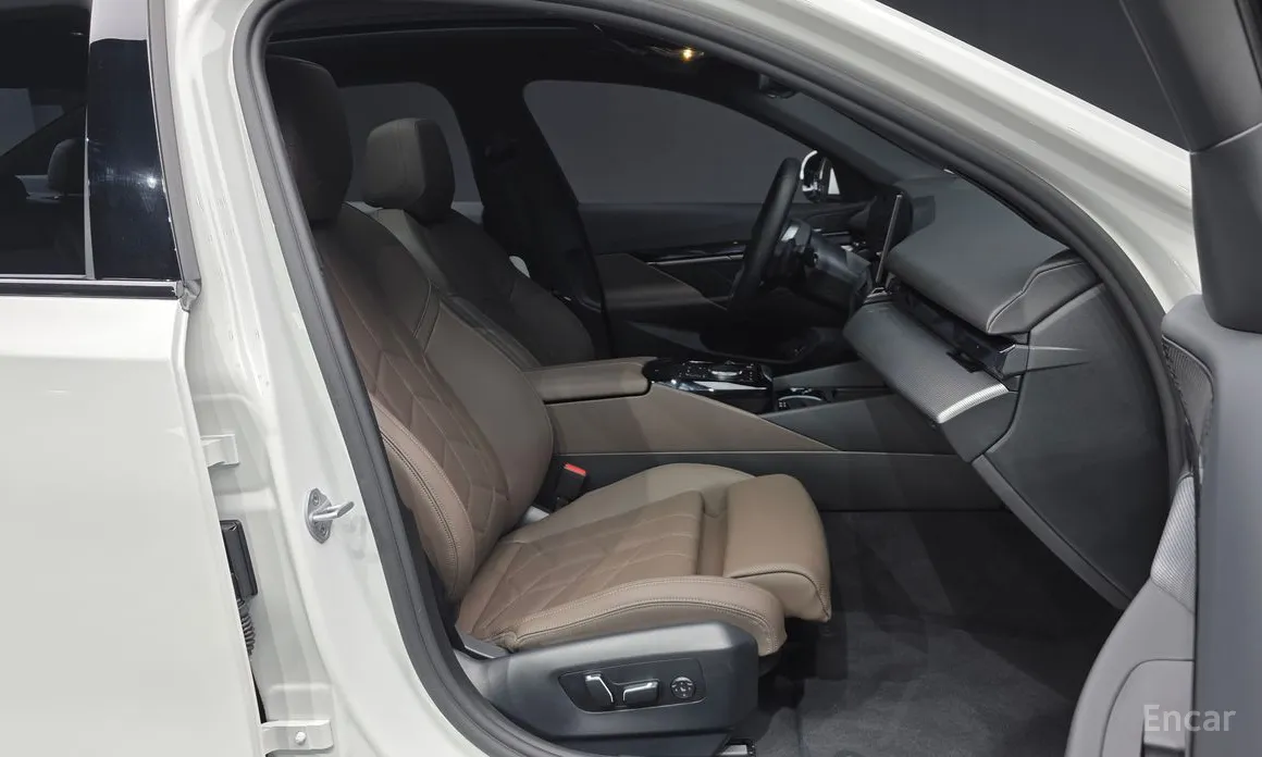 Фото 11 - BMW 5 Series