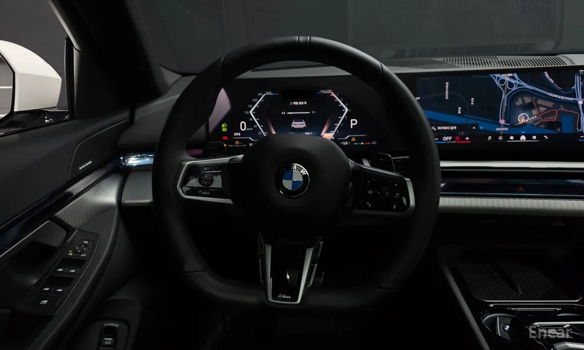 Фото 13 - BMW 5 Series