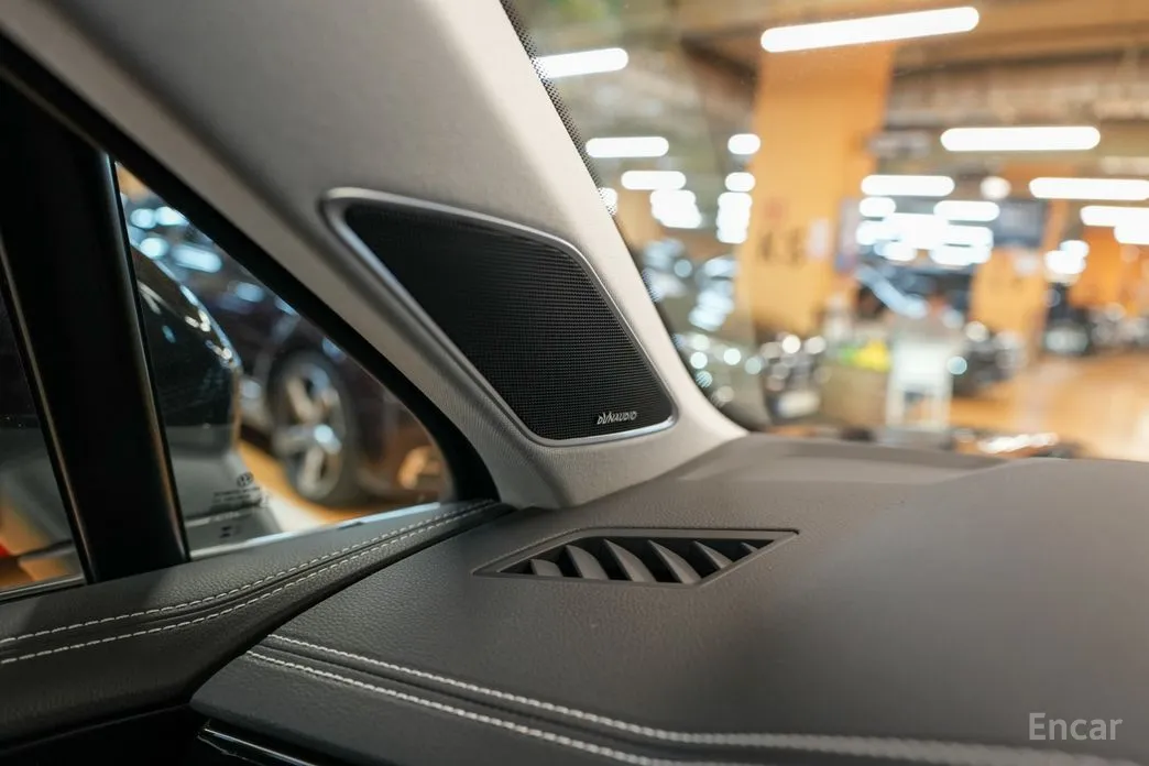 Фото 11 - Volkswagen Touareg