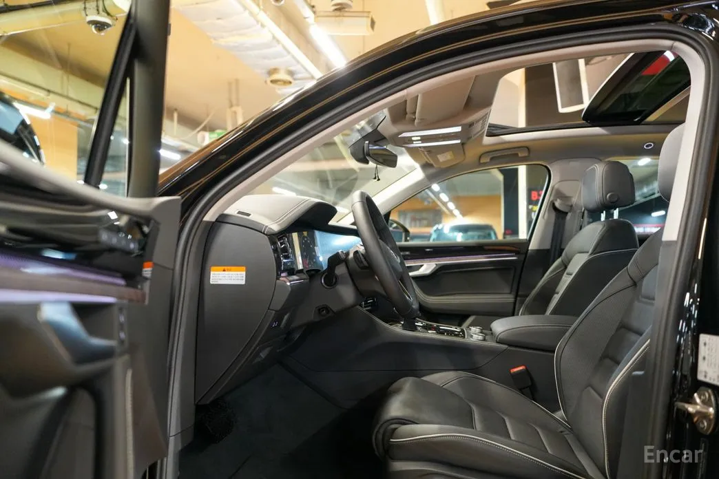 Фото 12 - Volkswagen Touareg