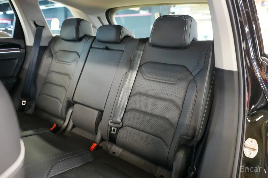 Фото 9 - Volkswagen Touareg