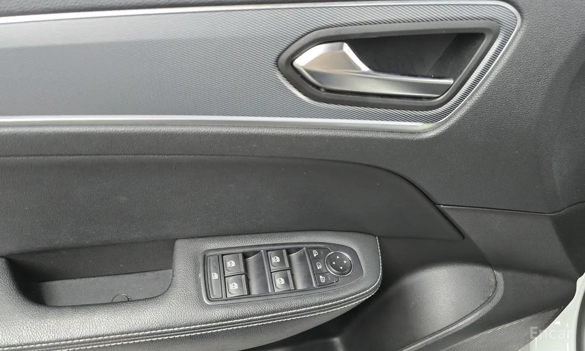 Фото 18 - Renault XM3