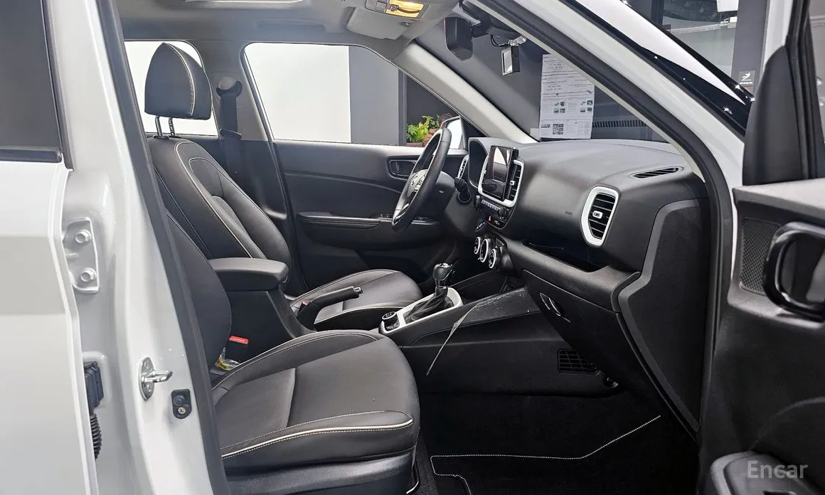 Фото 10 - Hyundai Venue