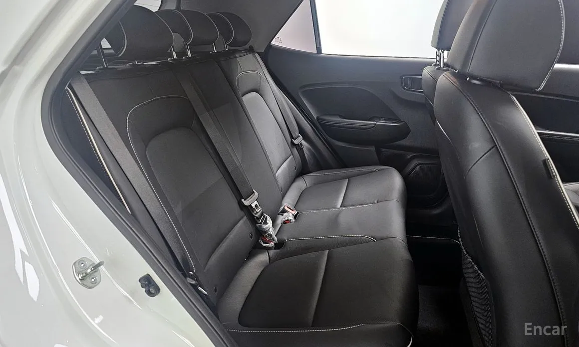 Фото 12 - Hyundai Venue