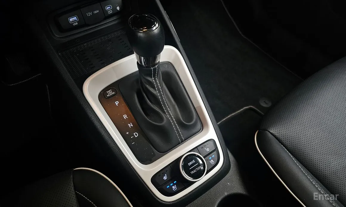 Фото 9 - Hyundai Venue