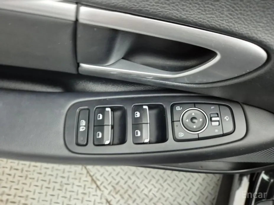 Фото 15 - Hyundai Sonata