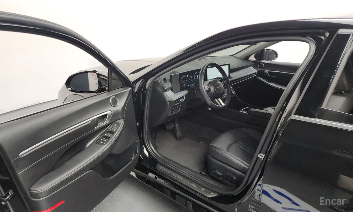 Фото 10 - Hyundai Sonata