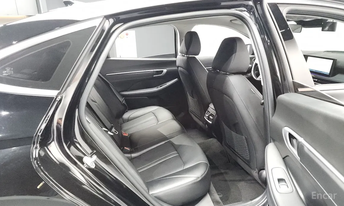 Фото 12 - Hyundai Sonata