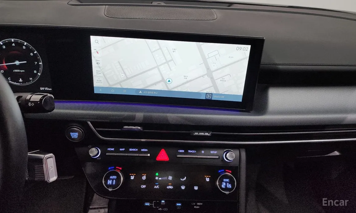 Фото 14 - Hyundai Sonata