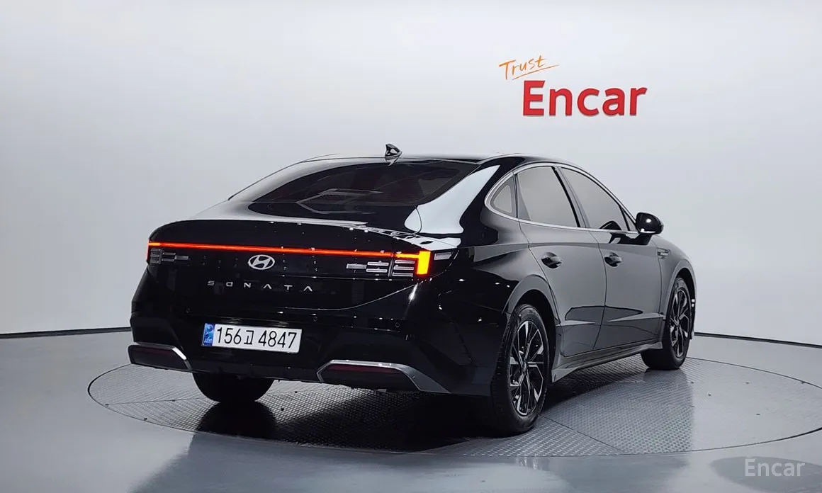 Фото 2 - Hyundai Sonata