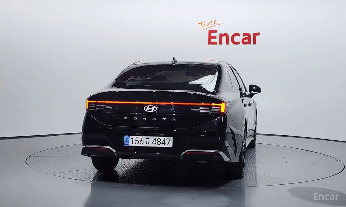 Фото 4 - Hyundai Sonata