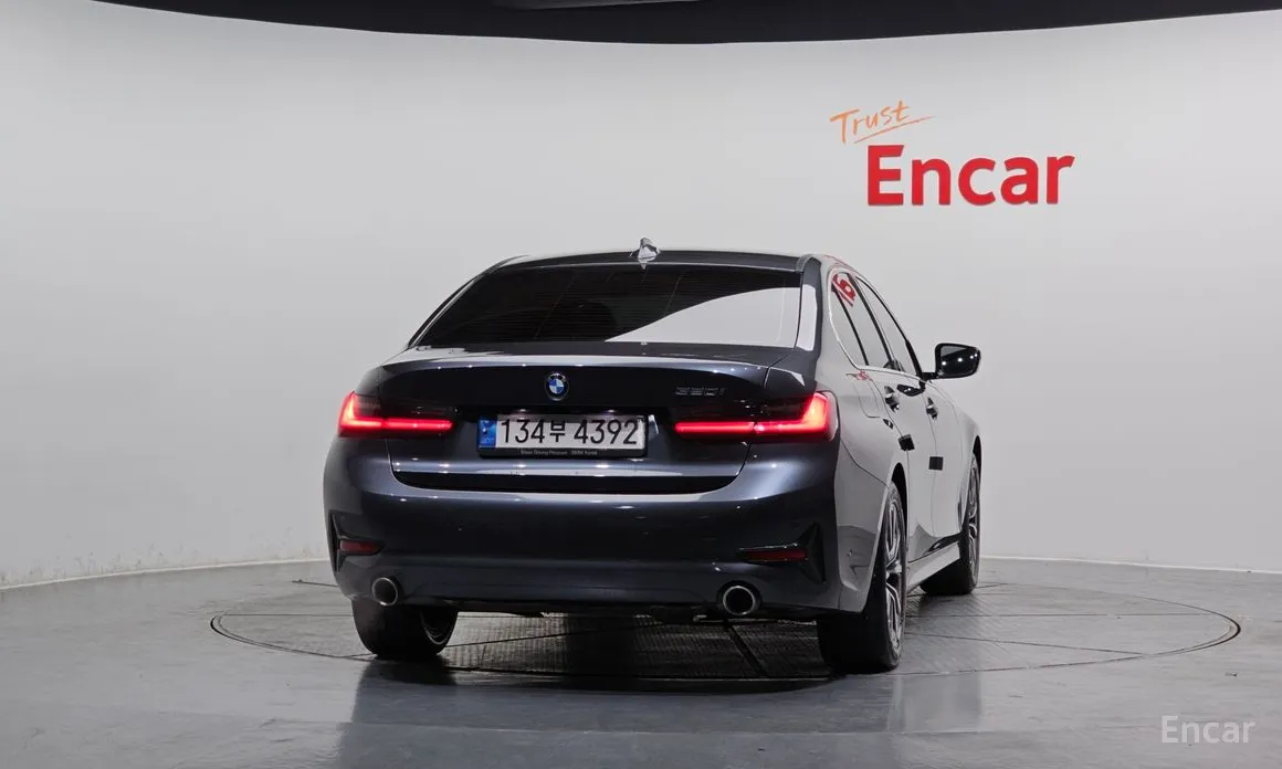 Фото 4 - BMW 3 Series