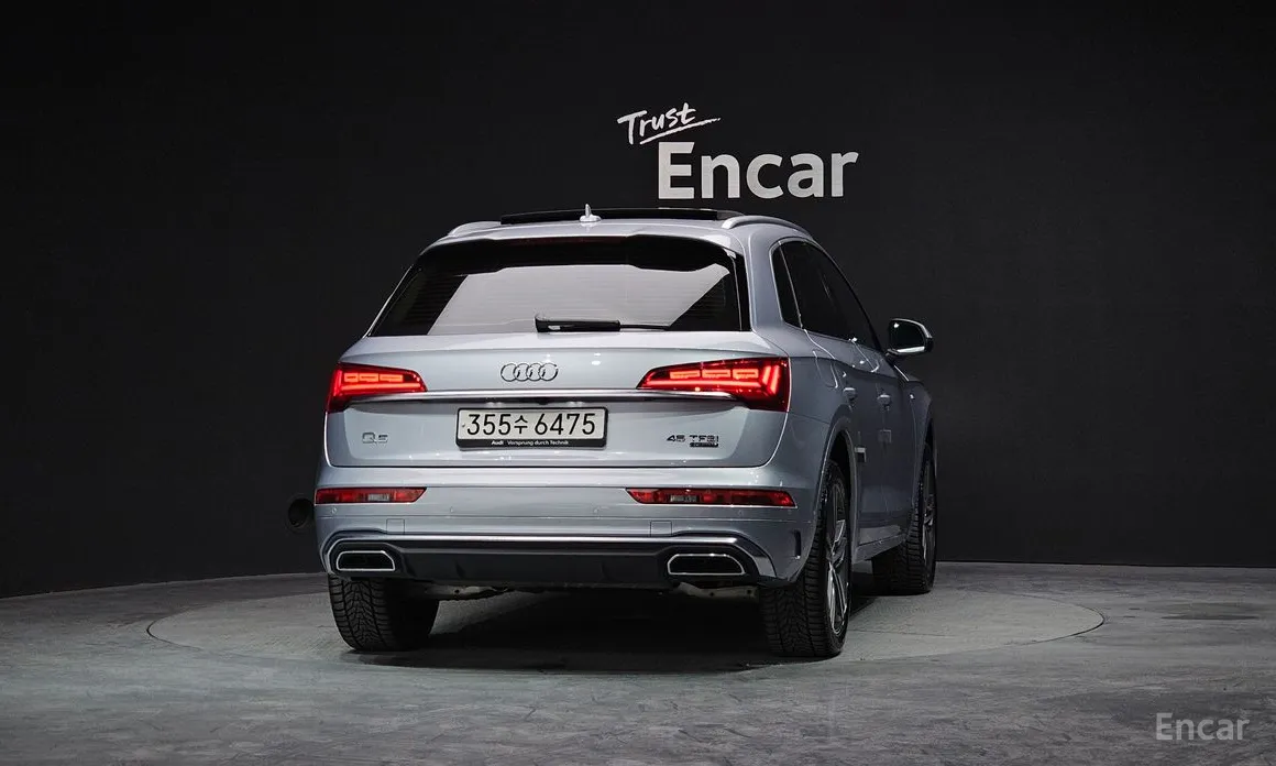 Фото 4 - Audi Q5