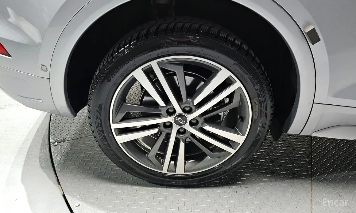 Фото 5 - Audi Q5