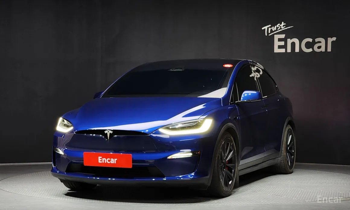 Фото 1 - Tesla Model X