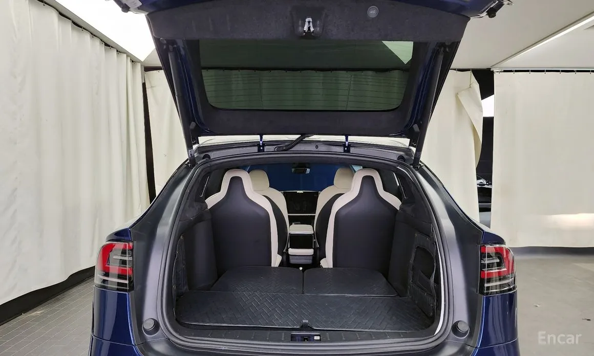 Фото 20 - Tesla Model X