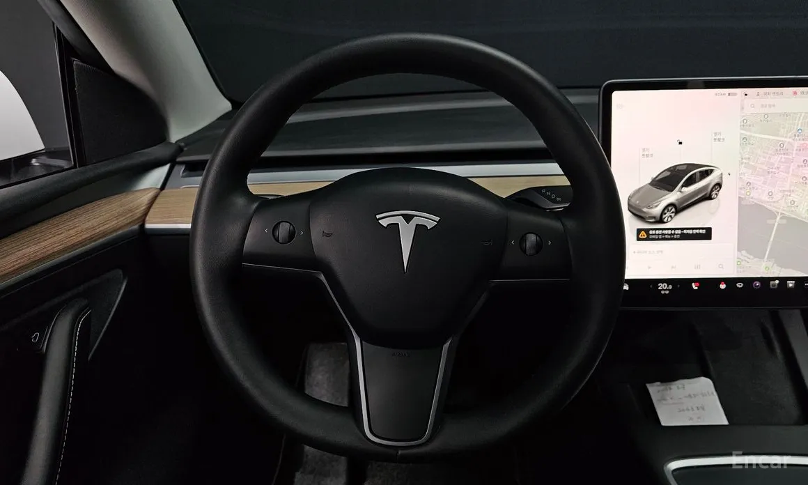 Фото 13 - Tesla Model Y