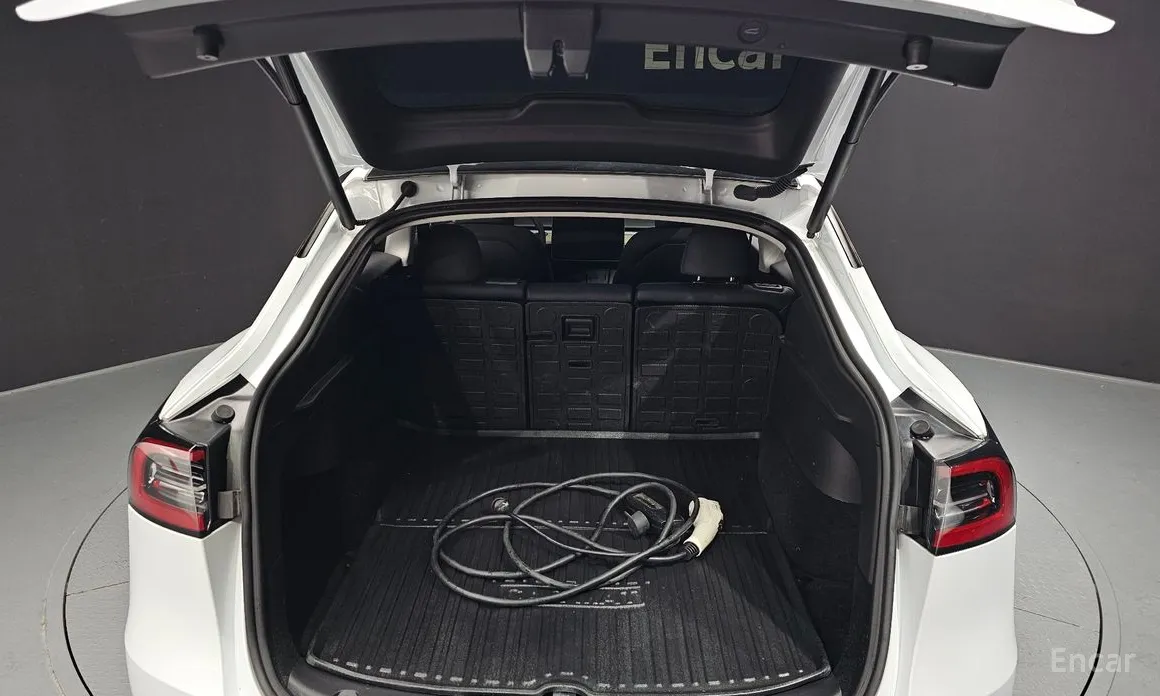 Фото 20 - Tesla Model Y