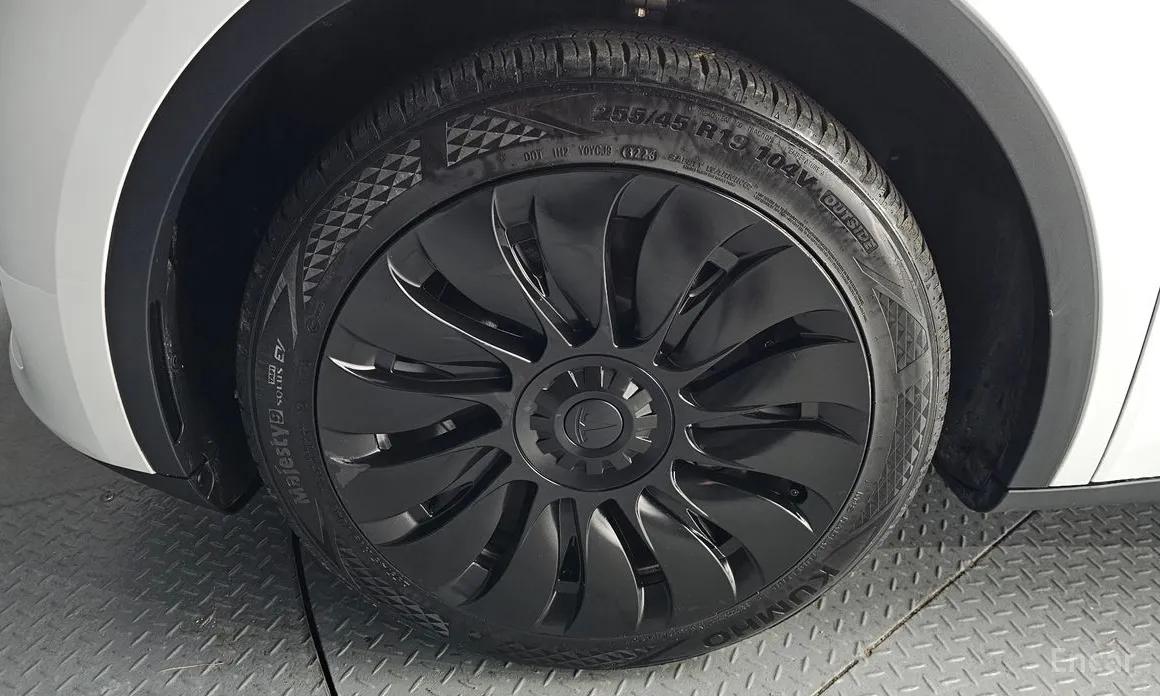 Фото 5 - Tesla Model Y