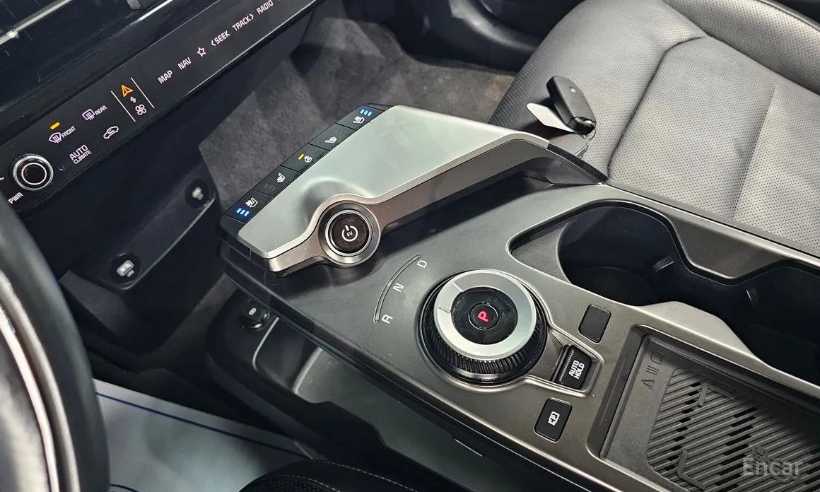 Фото 9 - Kia EV6