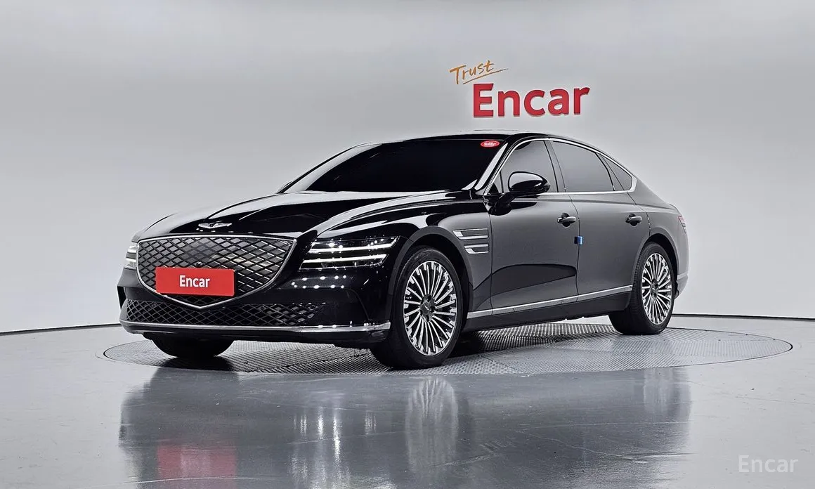 Фото 1 - Genesis G80