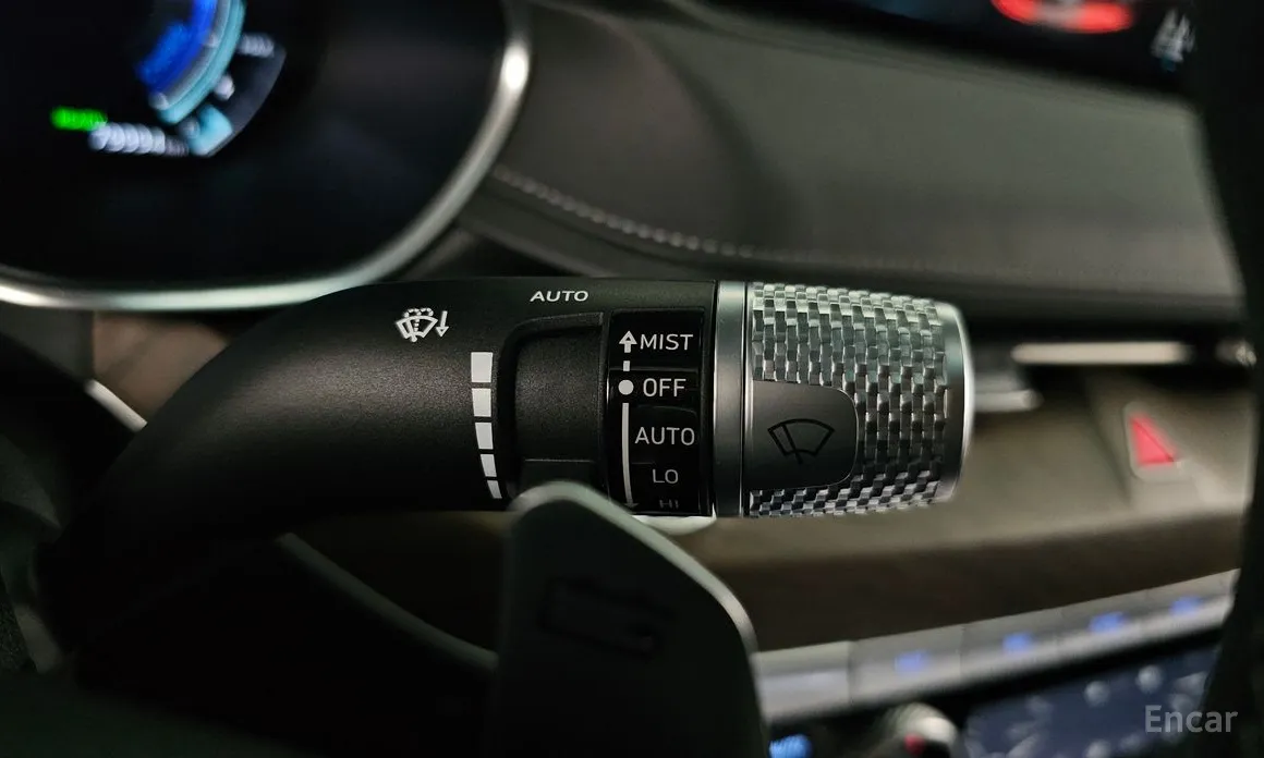 Фото 17 - Genesis G80