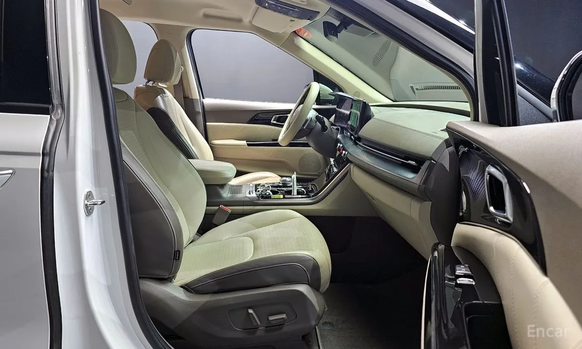 Фото 10 - Kia Carnival