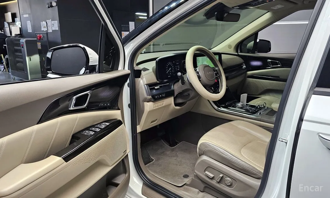 Фото 11 - Kia Carnival