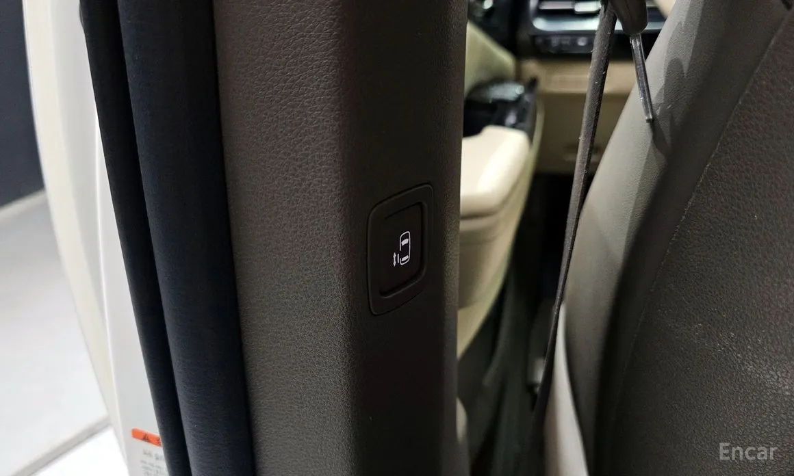 Фото 17 - Kia Carnival