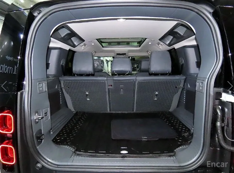 Фото 17 - Land Rover Defender