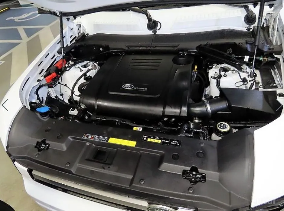 Фото 19 - Land Rover Defender