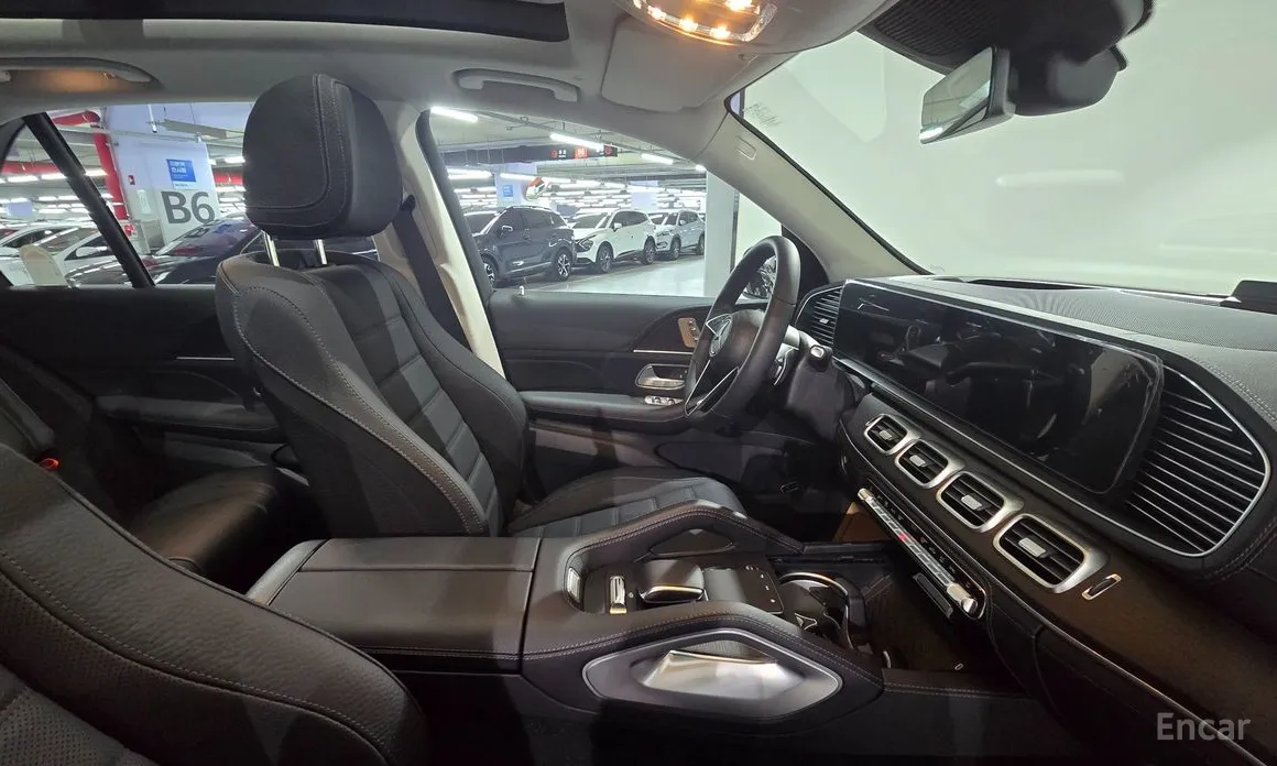 Фото 18 - Mercedes-Benz GLE-Class