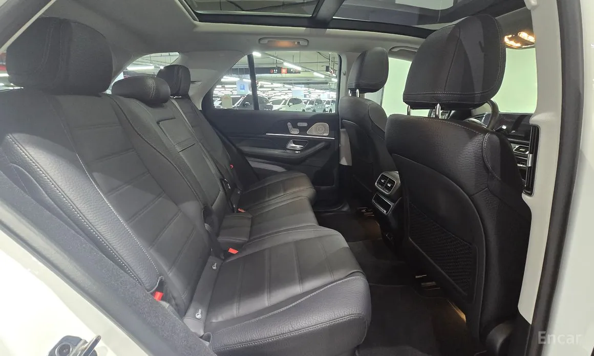 Фото 20 - Mercedes-Benz GLE-Class