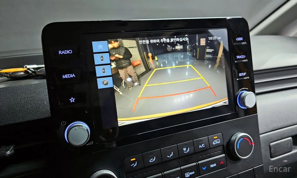 Фото 14 - Hyundai Staria