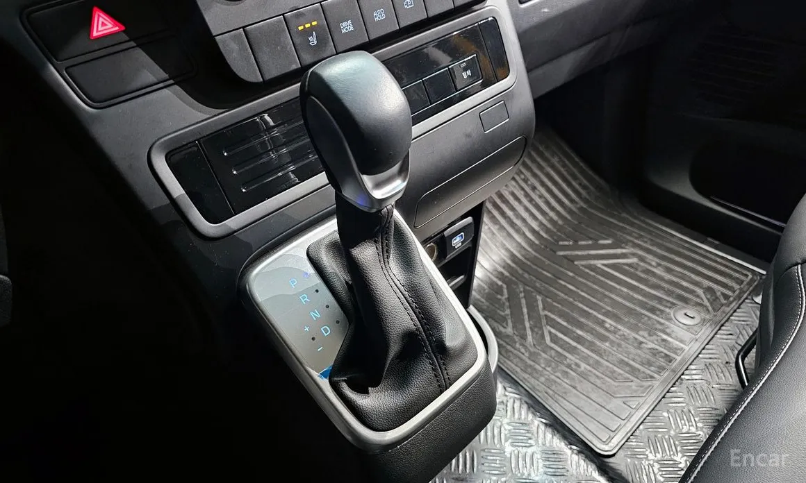 Фото 9 - Hyundai Staria