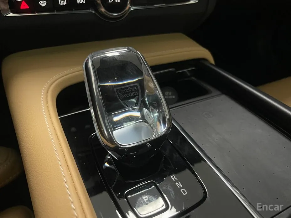 Фото 9 - Volvo S90