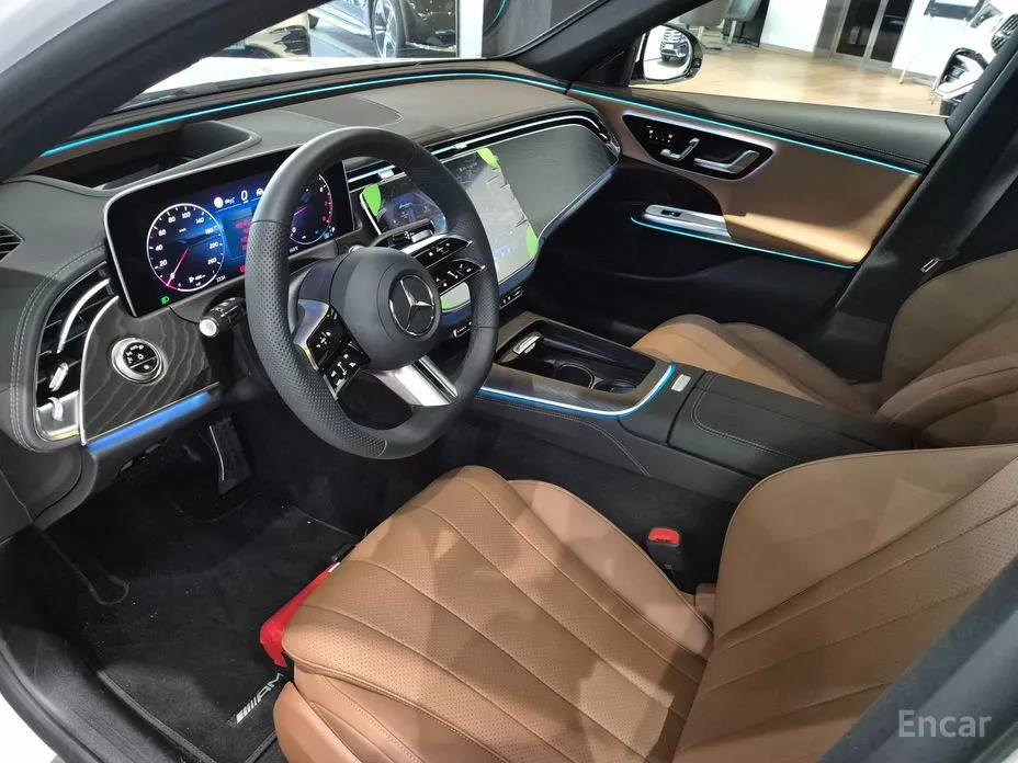 Фото 12 - Mercedes-Benz E-Class