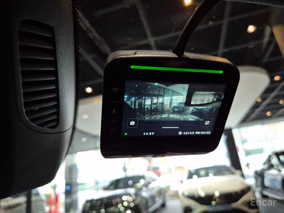 Фото 20 - Mercedes-Benz E-Class