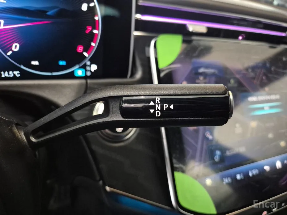 Фото 9 - Mercedes-Benz E-Class