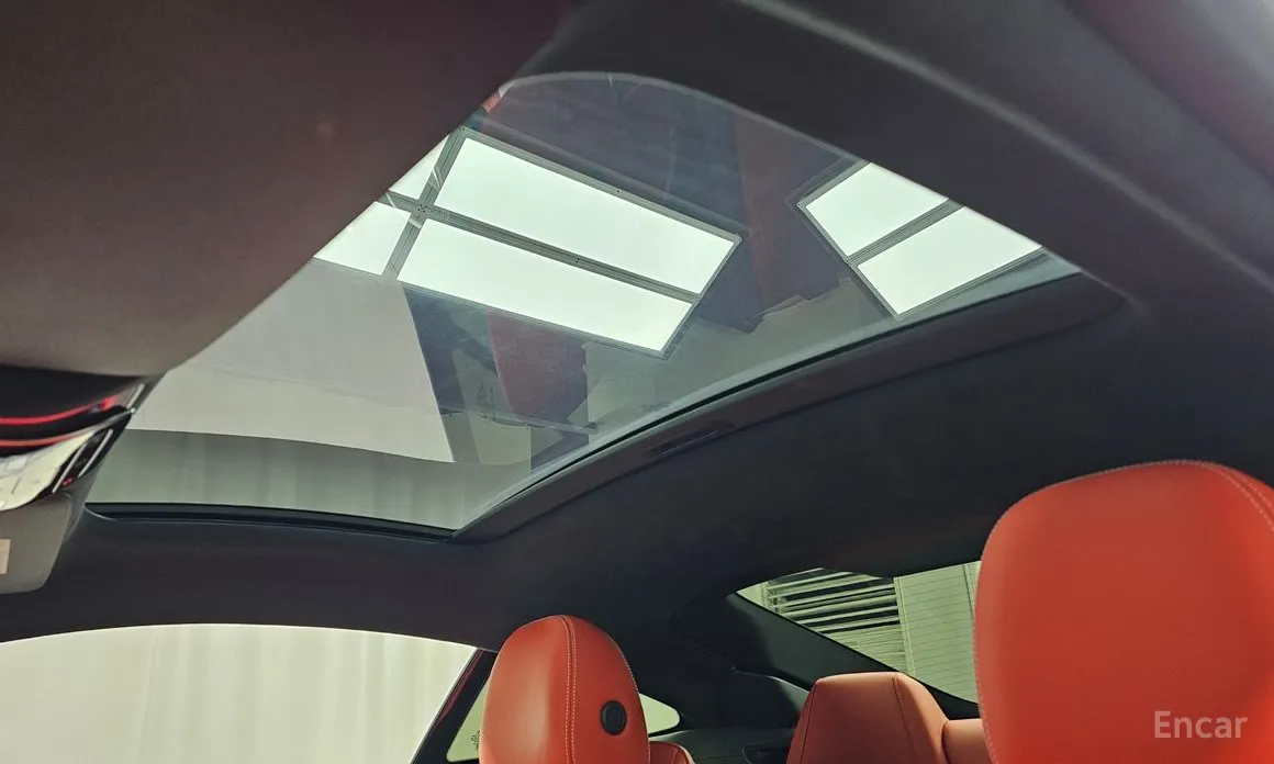 Фото 19 - Mercedes-Benz AMG GT