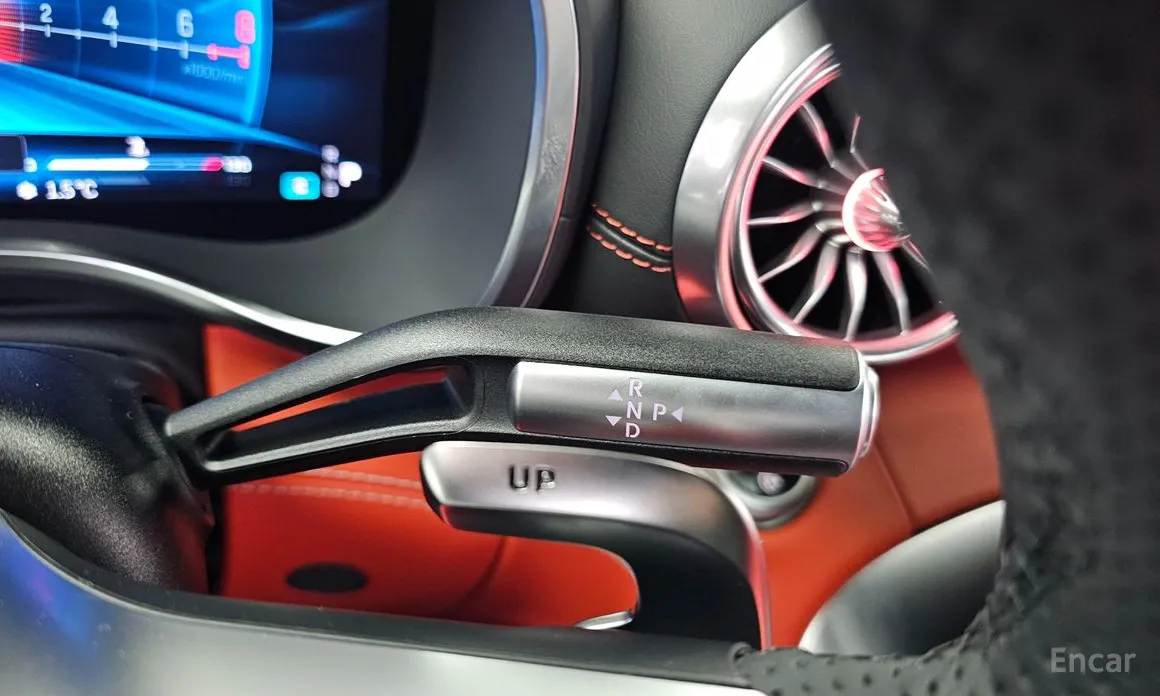 Фото 9 - Mercedes-Benz AMG GT