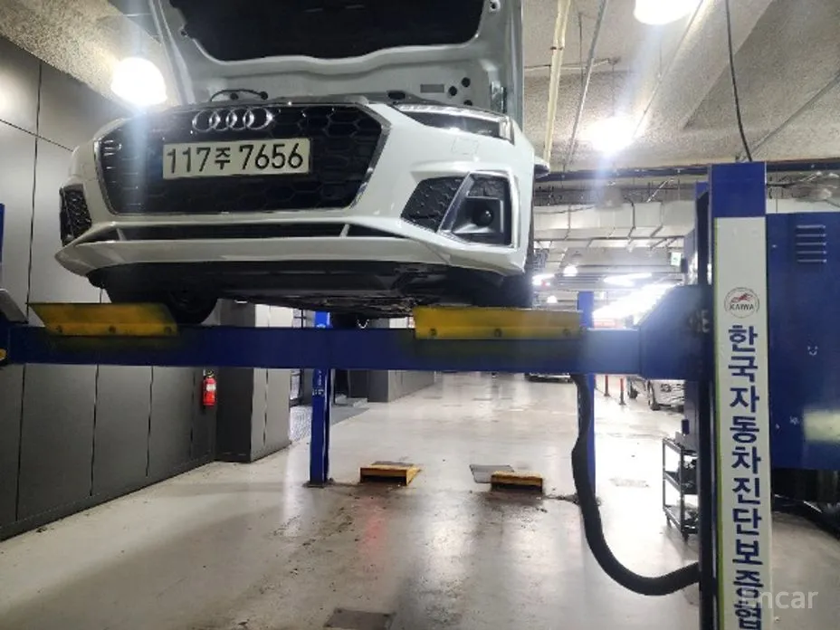 Фото 1 - Audi A5