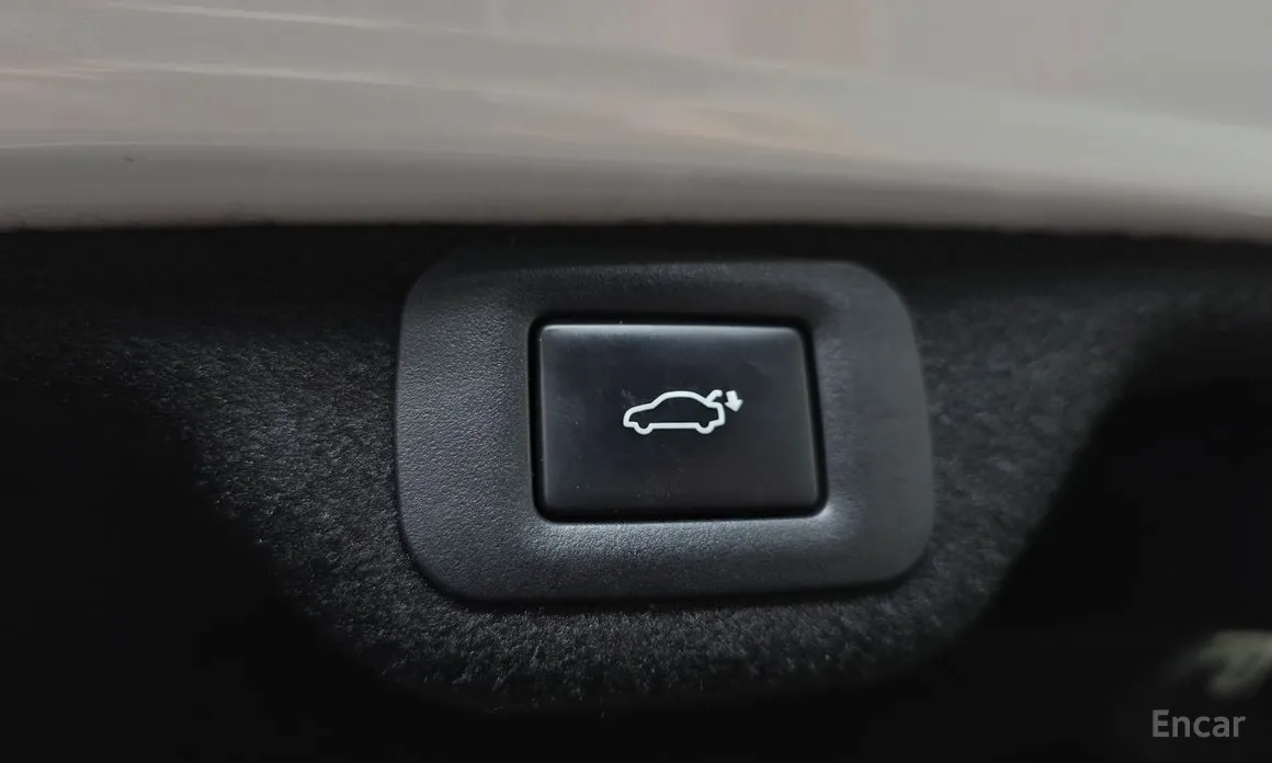 Фото 18 - Lexus ES