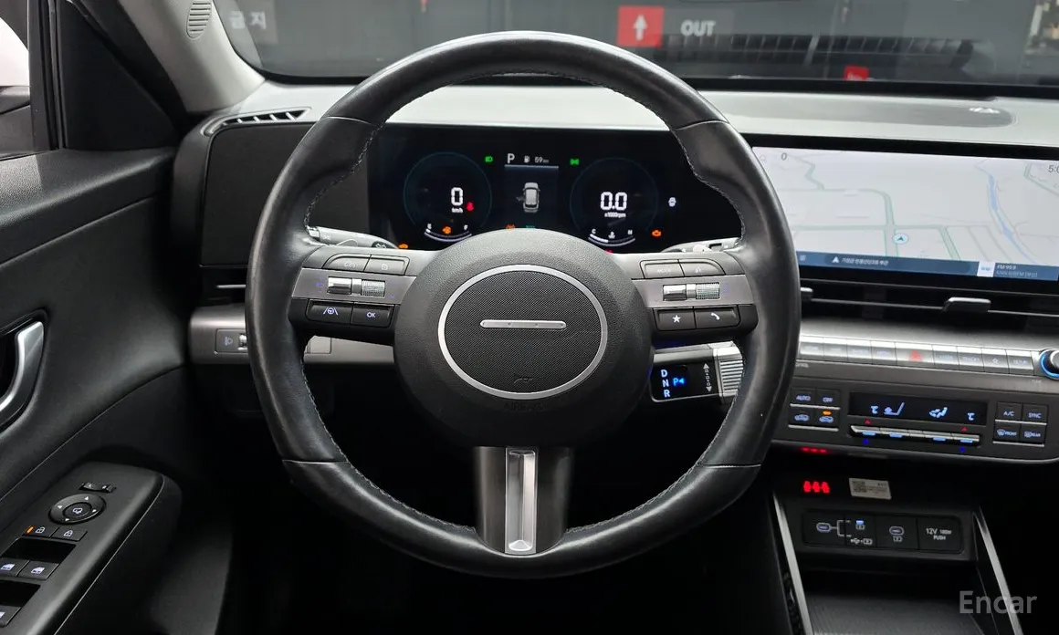 Фото 13 - Hyundai Kona