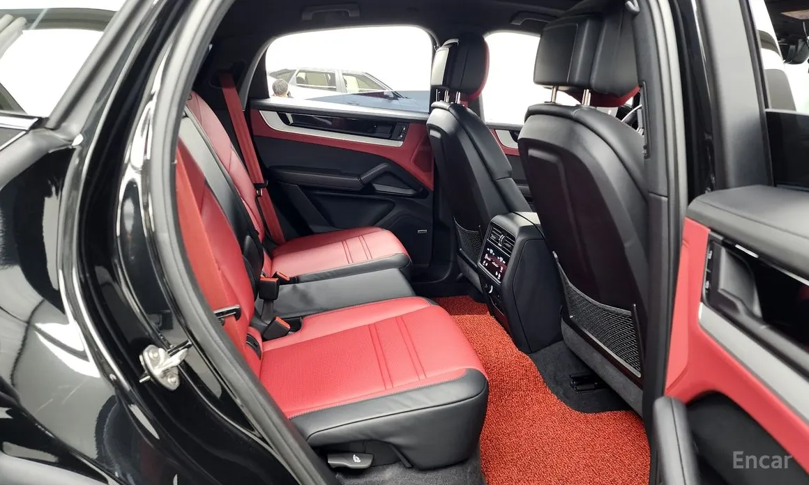 Фото 12 - Porsche Cayenne