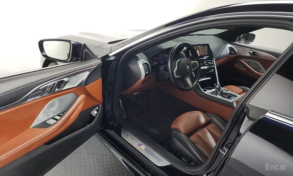 Фото 10 - BMW 8 Series